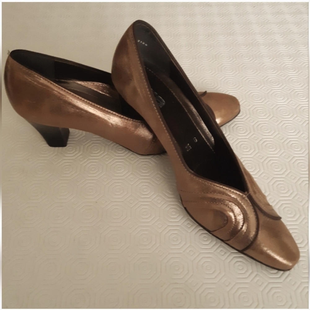 Vintage Bronze Ara Shoes / Made in Germany